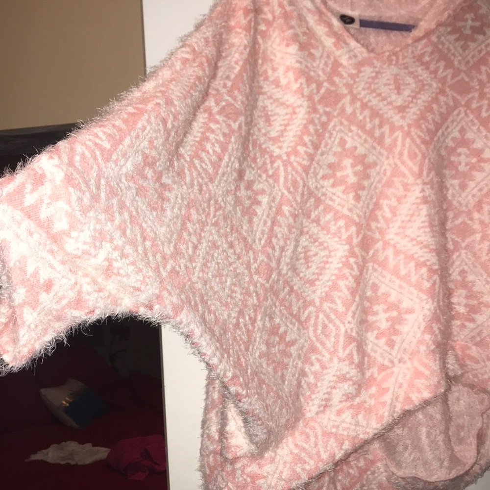 Poncho - Picture 3 of 4